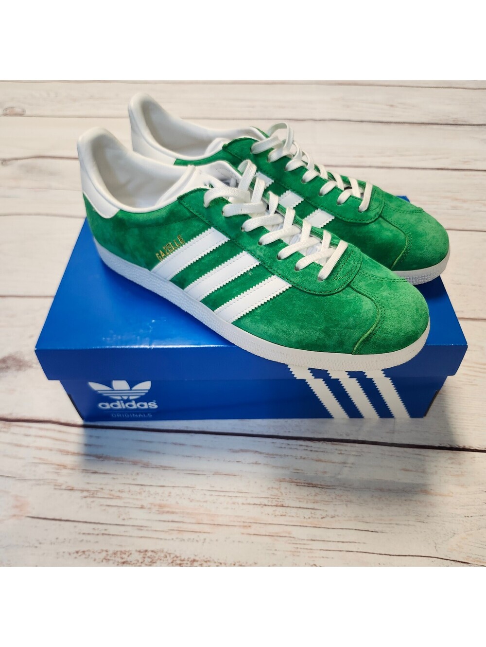 adidas Gazelle Green Suede Sneakers Size 9.5 Men New
